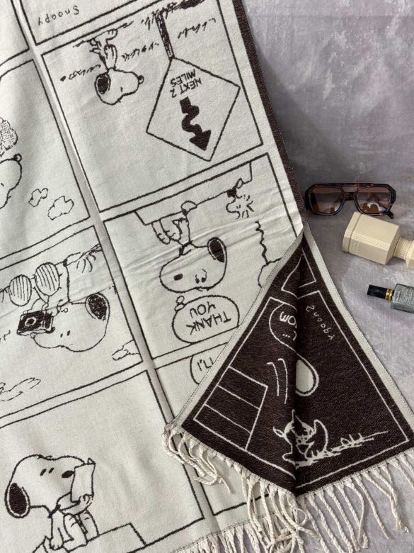 شال موهر snoopy