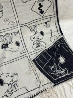 شال snoopy2